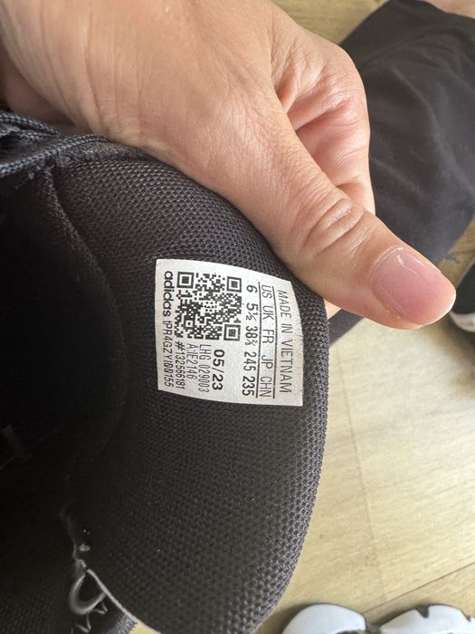 Adidas trae unlumited 38 2/3 si 39 1/3