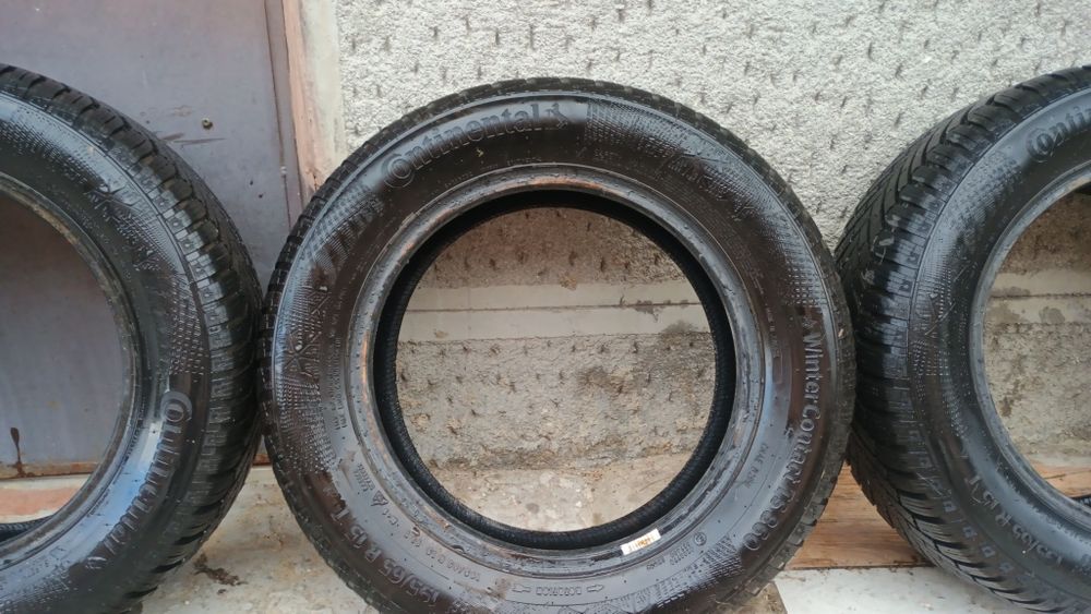 Зимни гуми CONTINENTAL 195/65/15' - 4 бр.