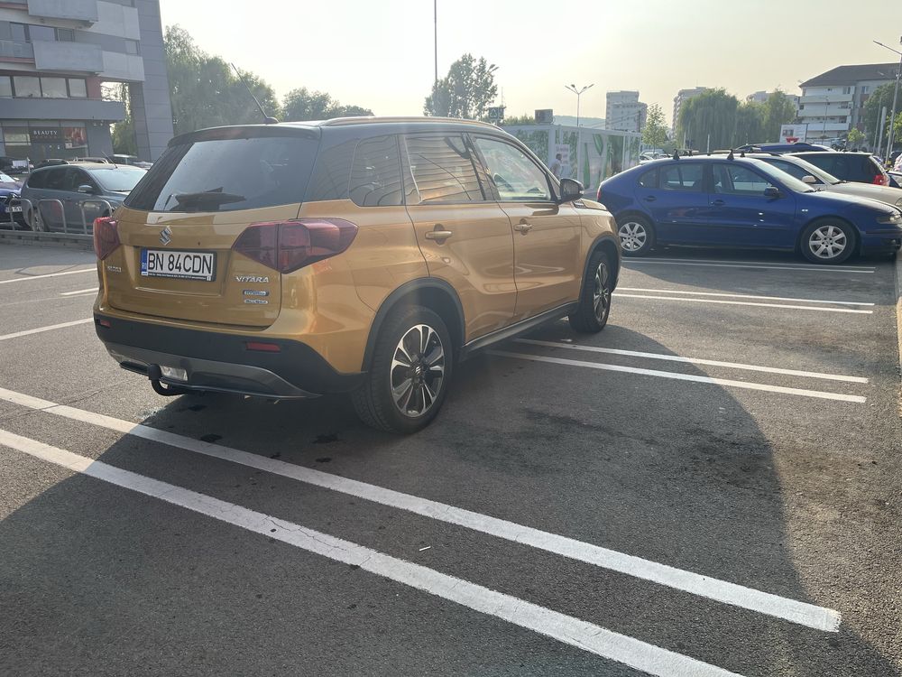 Suzuki Vitara Hybrid an 2022
