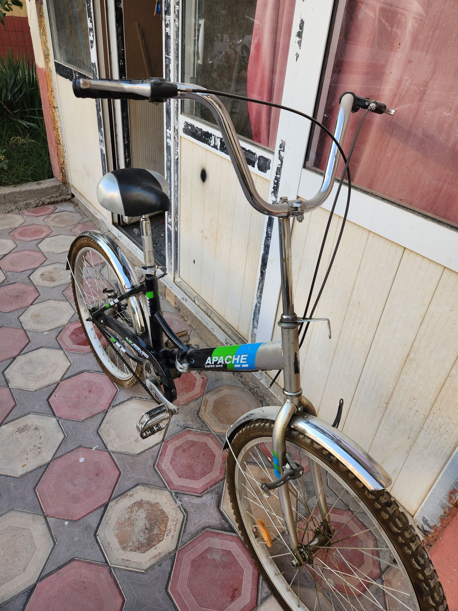 Apache veloseped