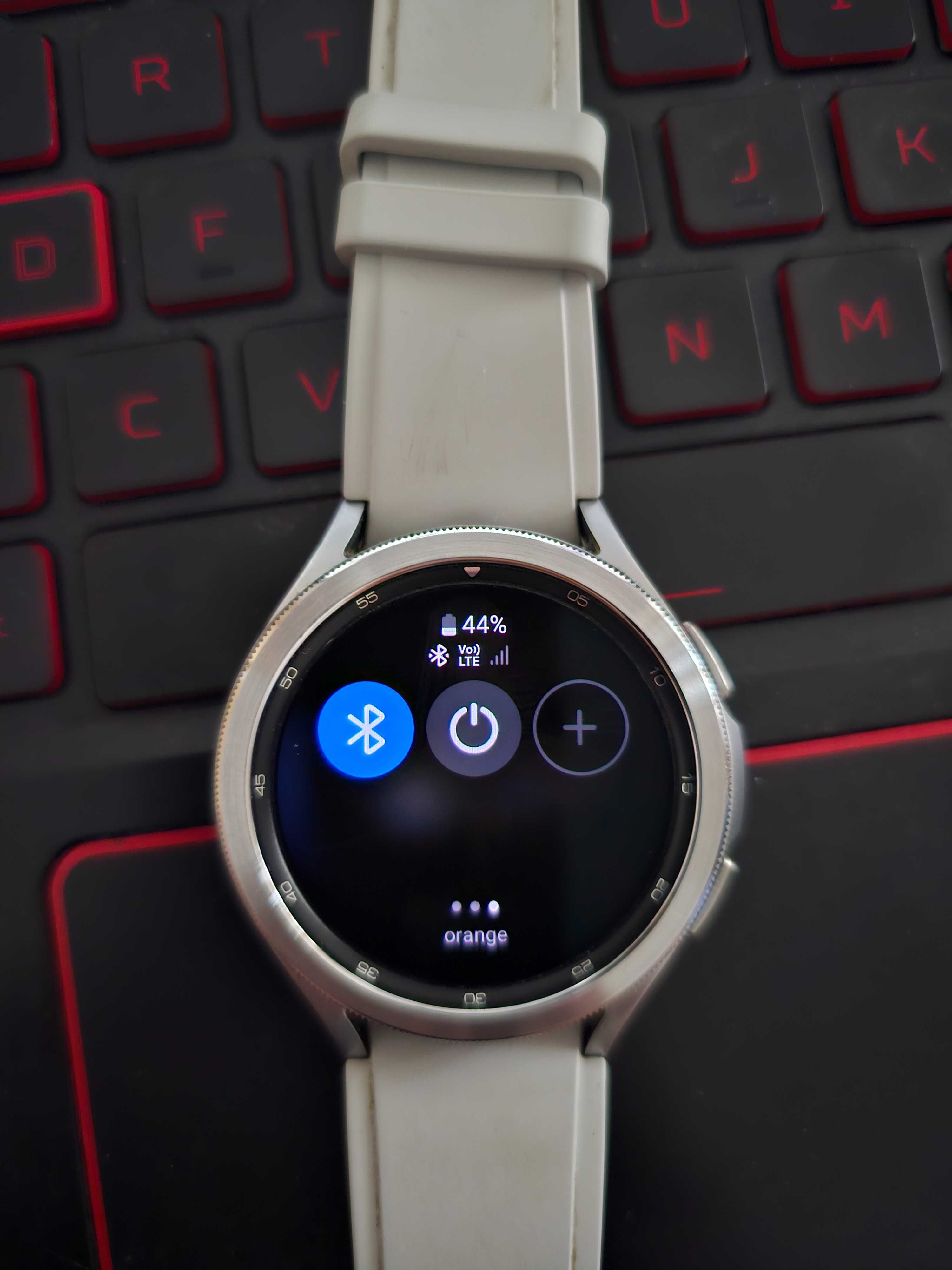 Galaxy Watch 4 LTE Silver Classic 46 mm