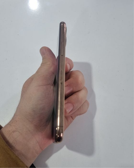 Iphone 11 pro Gold ideL holati