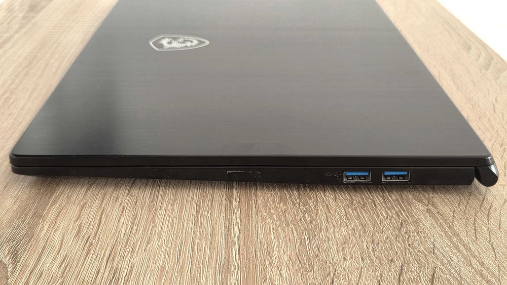 Laptop MSI Modern 15 Intel i5-10210U, 15.6", 32GB, 512GB, Nvidia MX330