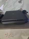 Vând playstation4