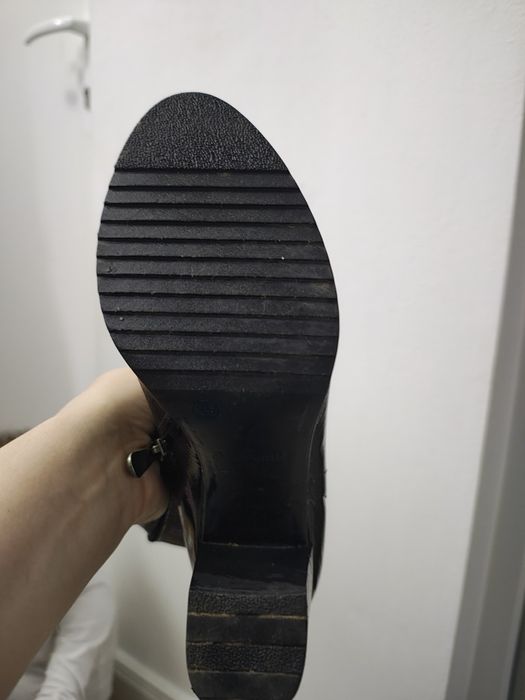 Ghete de dama lucioase