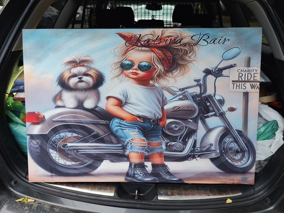 Светеща картина с LED осветление - момиченце с мотоциклет