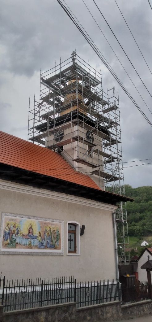 Meseriași tinichigiu dulgeri