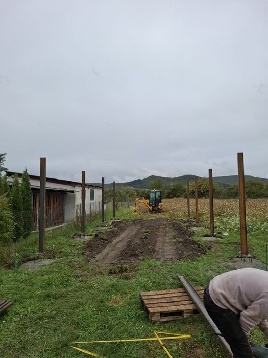 Vand structura metalica din stoc 8x25x4m ipe 160 stâlpi și ferme