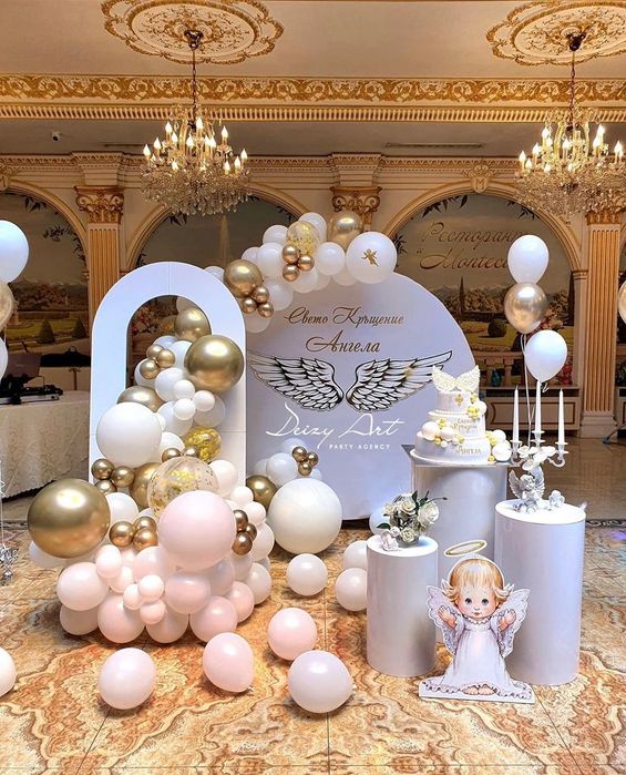 Пано и арка за украса под наем