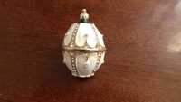 Minicaseta bijuterii, ou tip Faberge cu cristale gen Swarovsky