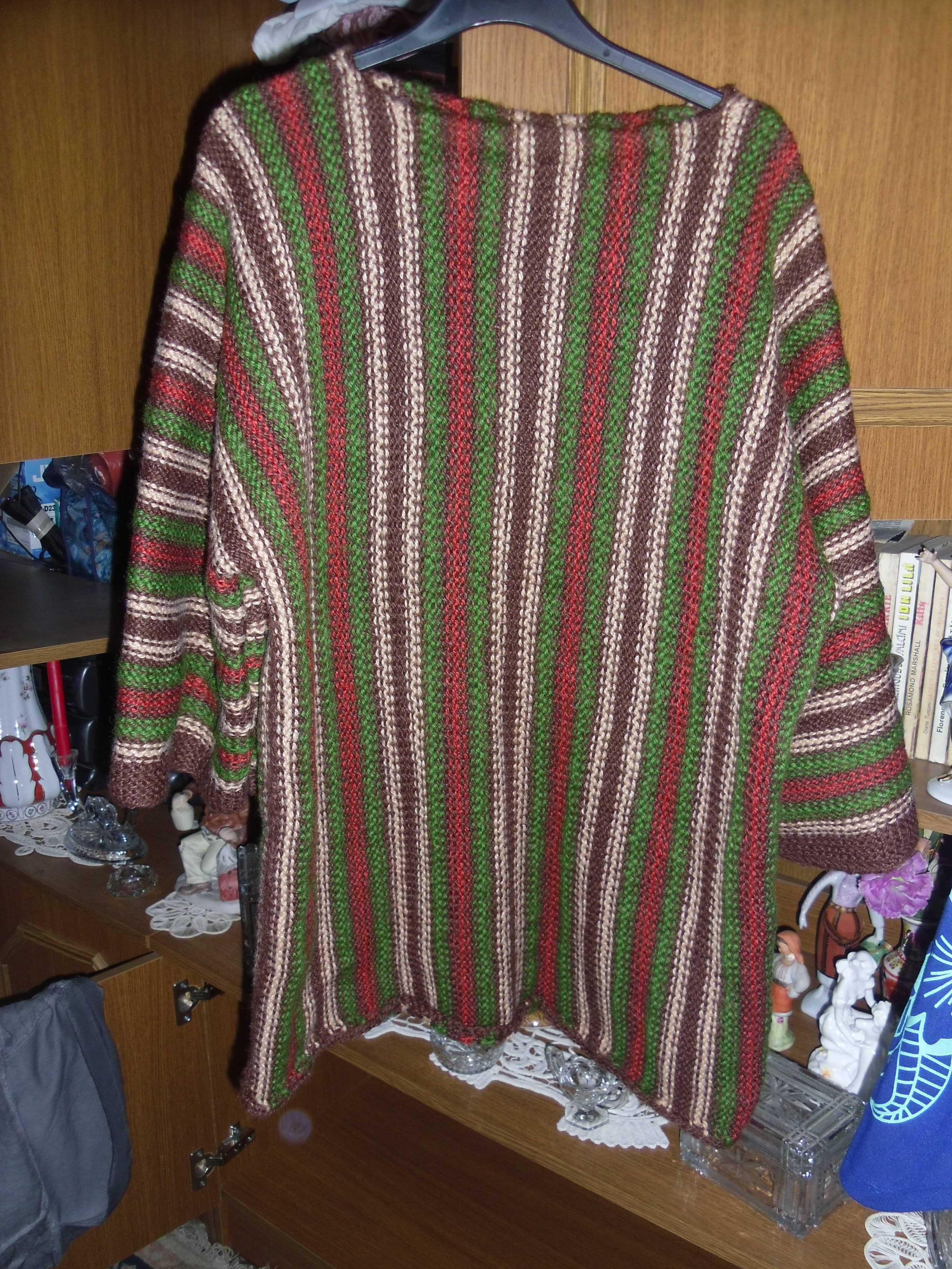 Bluza groasa tricotata manual