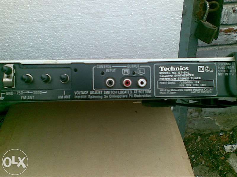 Technics stereo tuner quartz synthesizer, model: ST- S4L (ptr. piese)