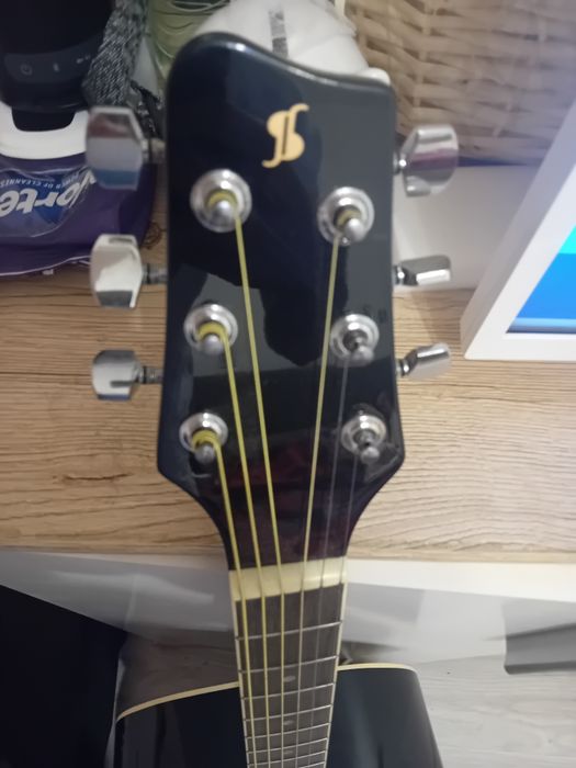 Черна Акустична Китара + комплект 10 перца