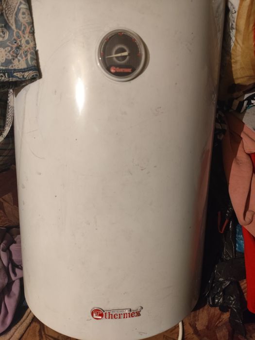 Водонагреватель продам
