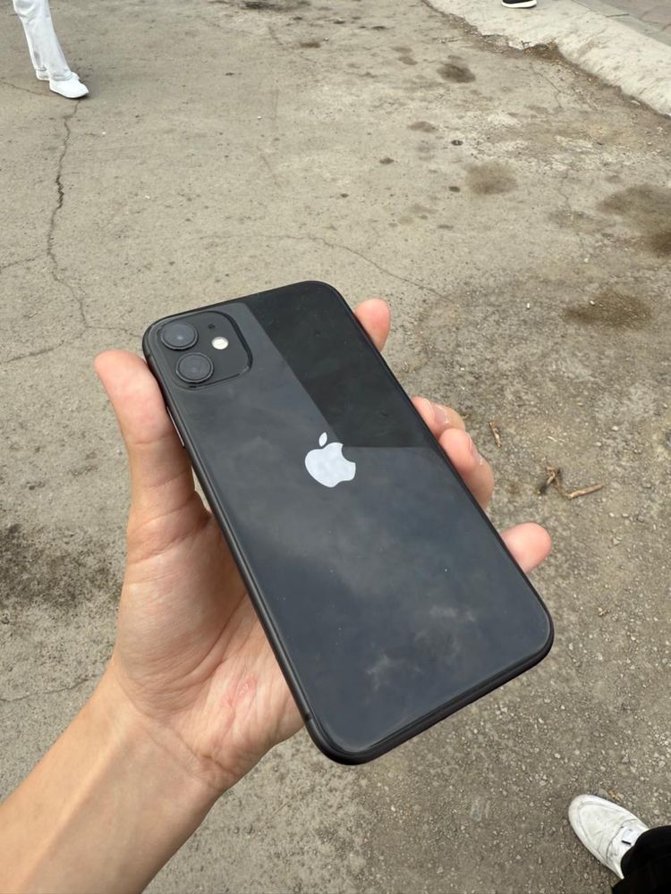 iphone 11 в хорошем состояний