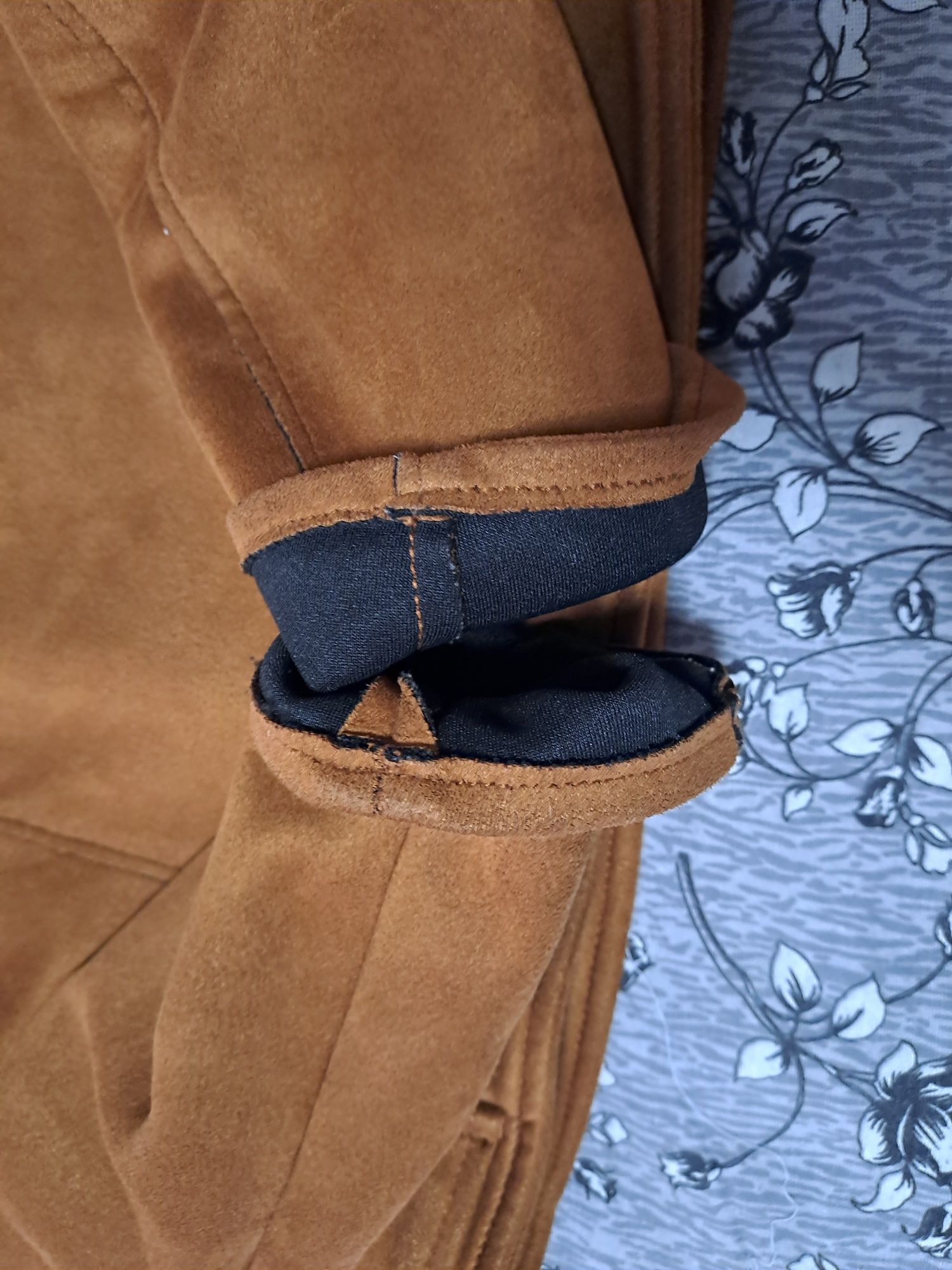 Дамско палтенце в карамелен цвят