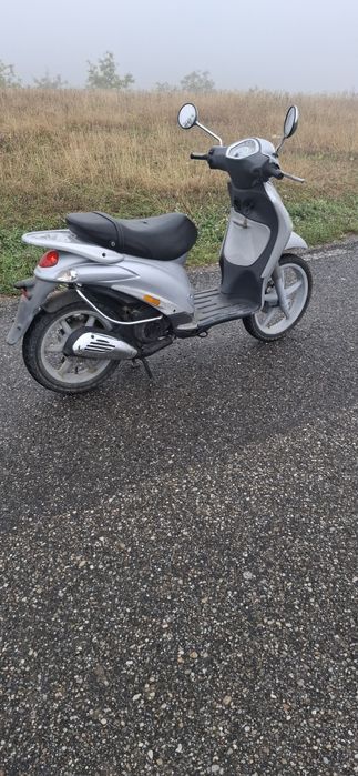 Vând piaggio liberty 125cc 4