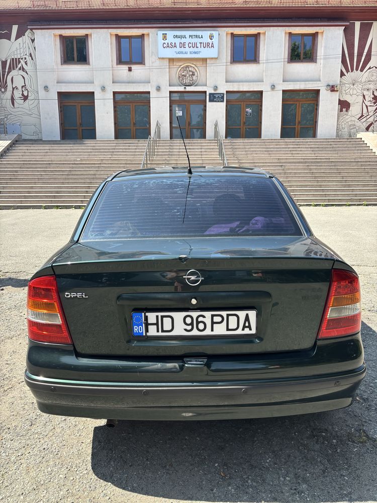 Vând Opel Astra G