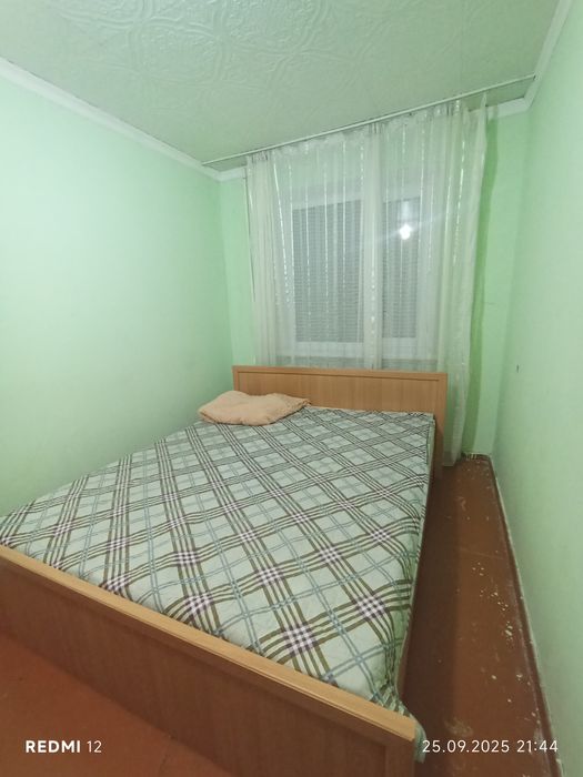 Продается двухспальная кровать для спальни