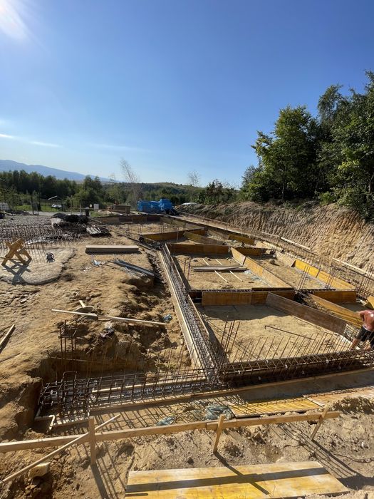 Constructii case  / Constructor / Case la cheie