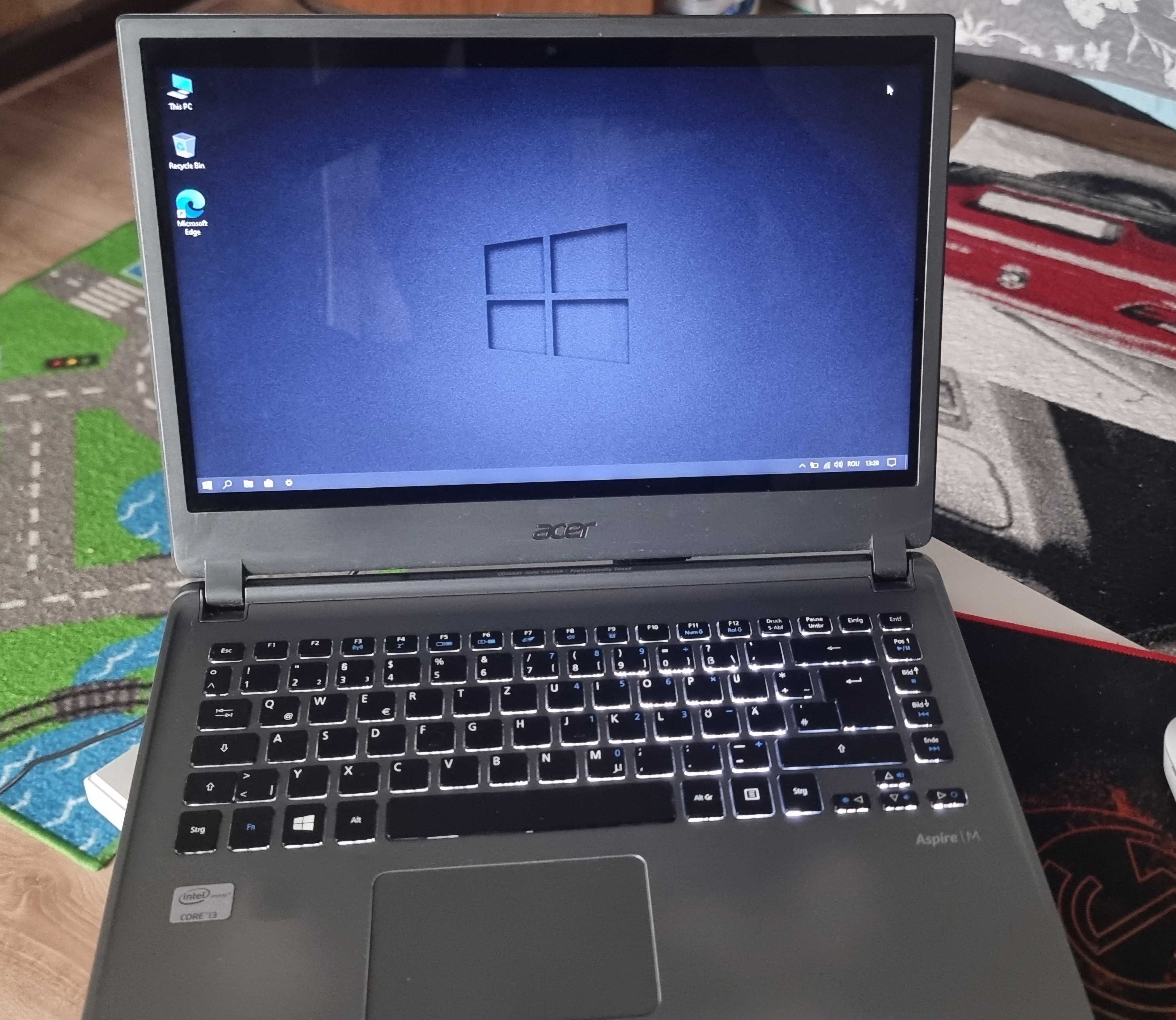 Acer Aspire M5, i3,10 gb ram,ssd,tastatura iluminata