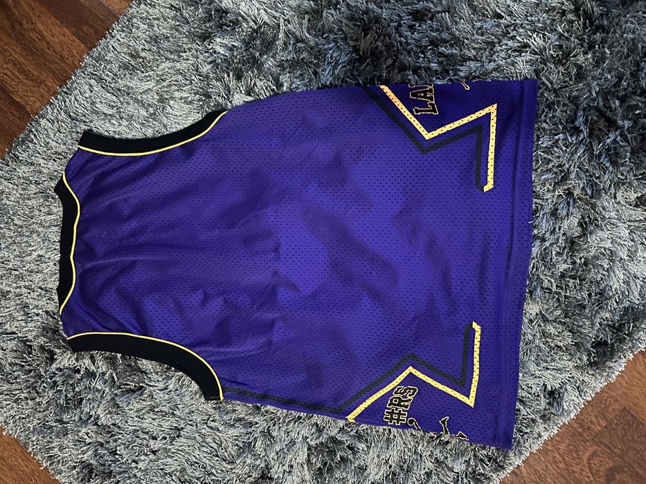 Vand Compleu maieu si pantaloni NBA