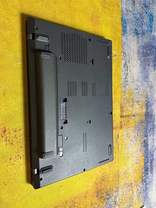 laptop Lenovo L460 , i3 gen 6, 8 gb, ssd 240 , baterie 3h