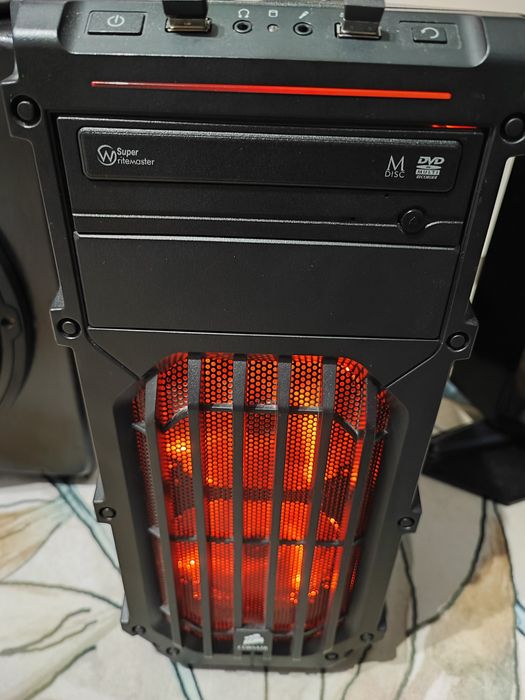 Unitate gaming silențioasă