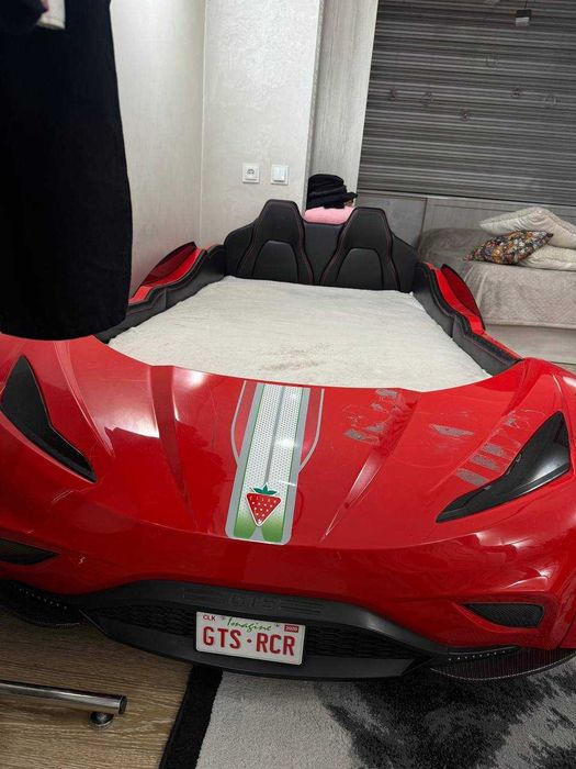 Гарнитур для мальчика кровать машинка и шкаф бренда Cilek Турция