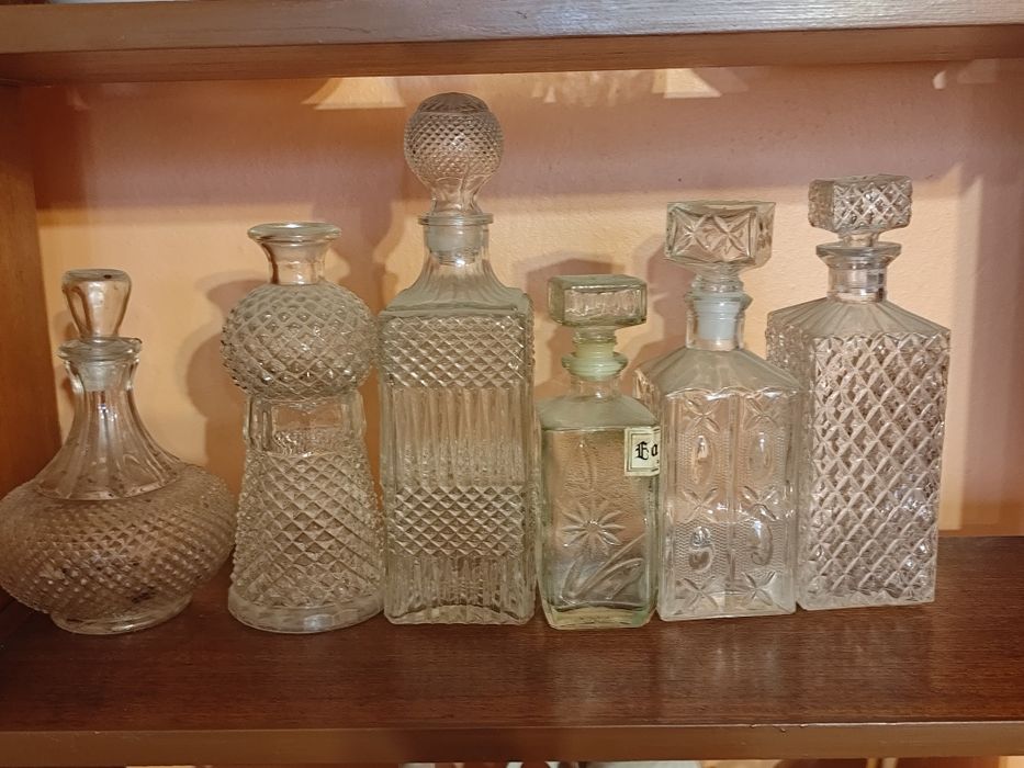 Гарафи за уиски и чаши