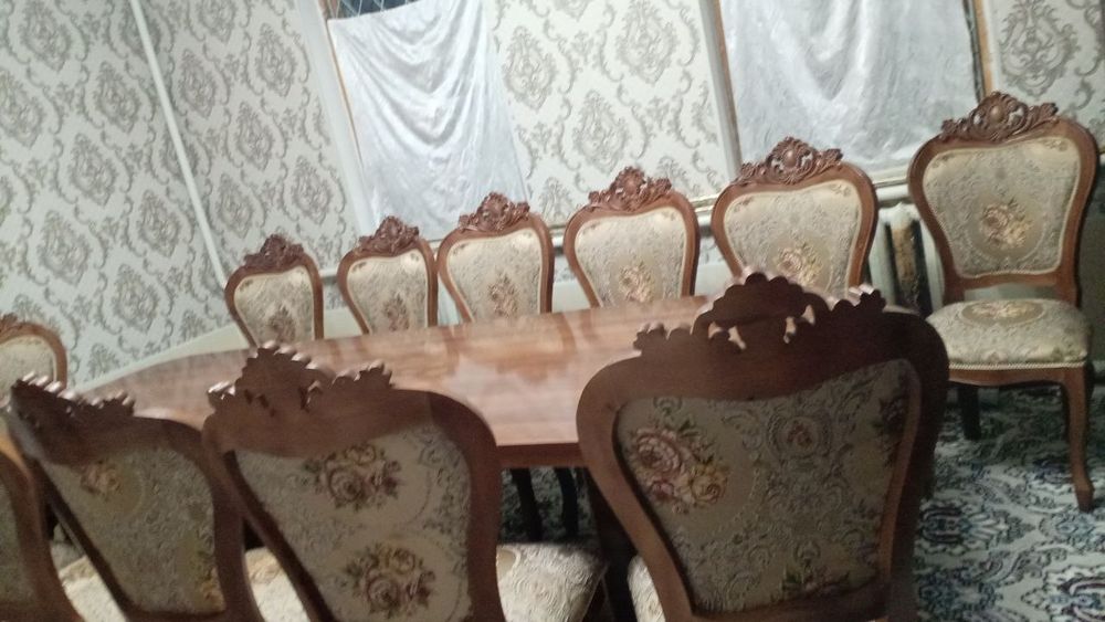 Стол стул сотилади 12 кишилиг