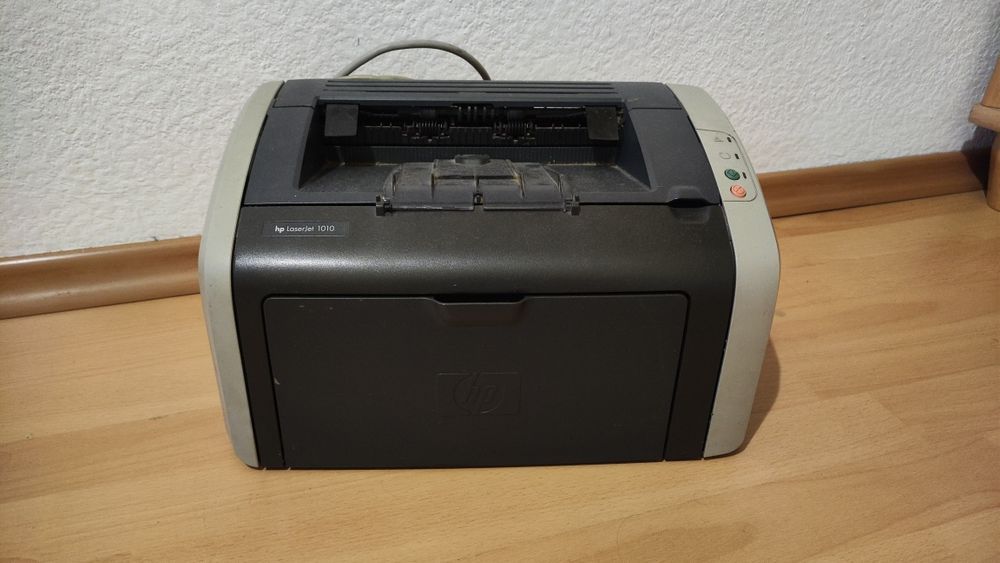 Принтер hp LaserJet 1010