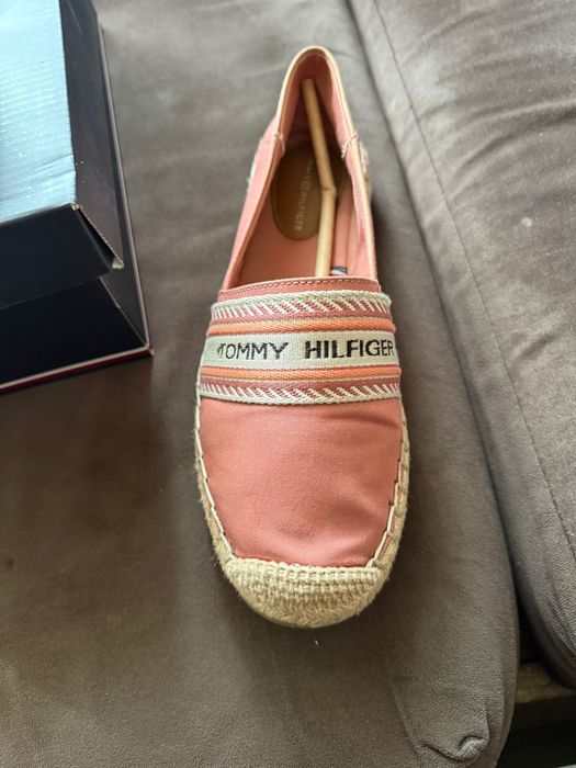Оригинални Еспадрили на Tommy Hilfiger. Номер 37.