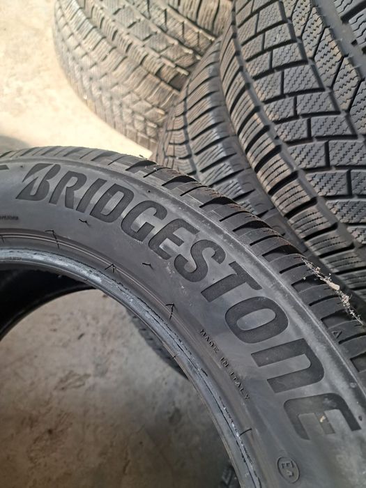 2 anvelope M+S 215 55 r18 Bridgestone