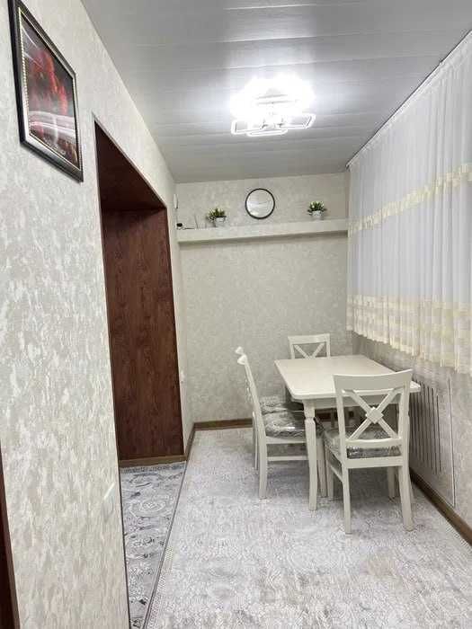 Сдаётся квартира ТЦ Парус 2-ком/2/5 ро-н Чиланзар-7 кв 101*