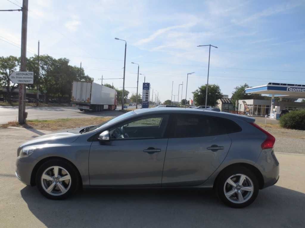 Volvo V40 2.0 D Автомат
