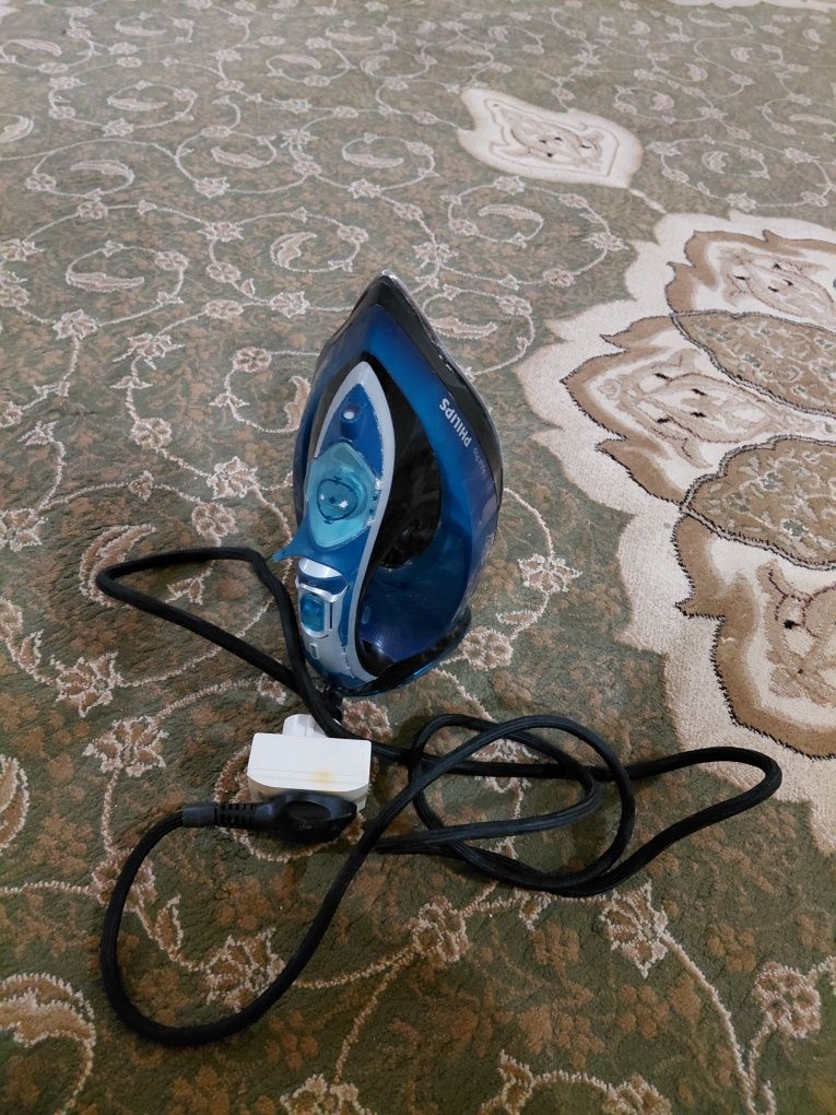 -Утюг "Philips."