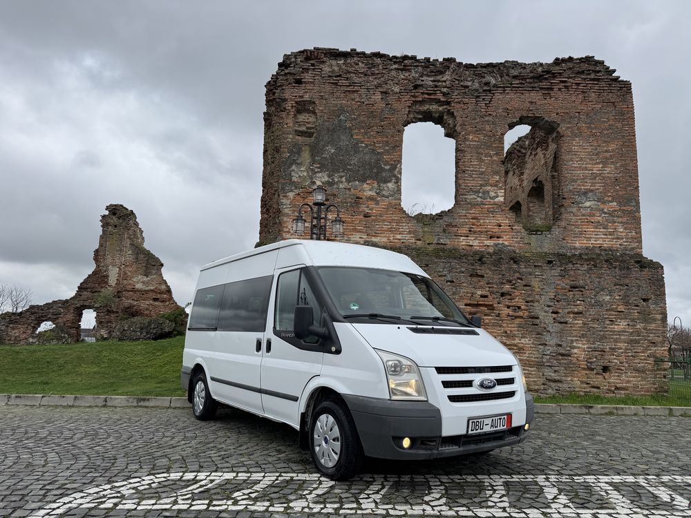 Ford Transit 8+1 locuri an 2011