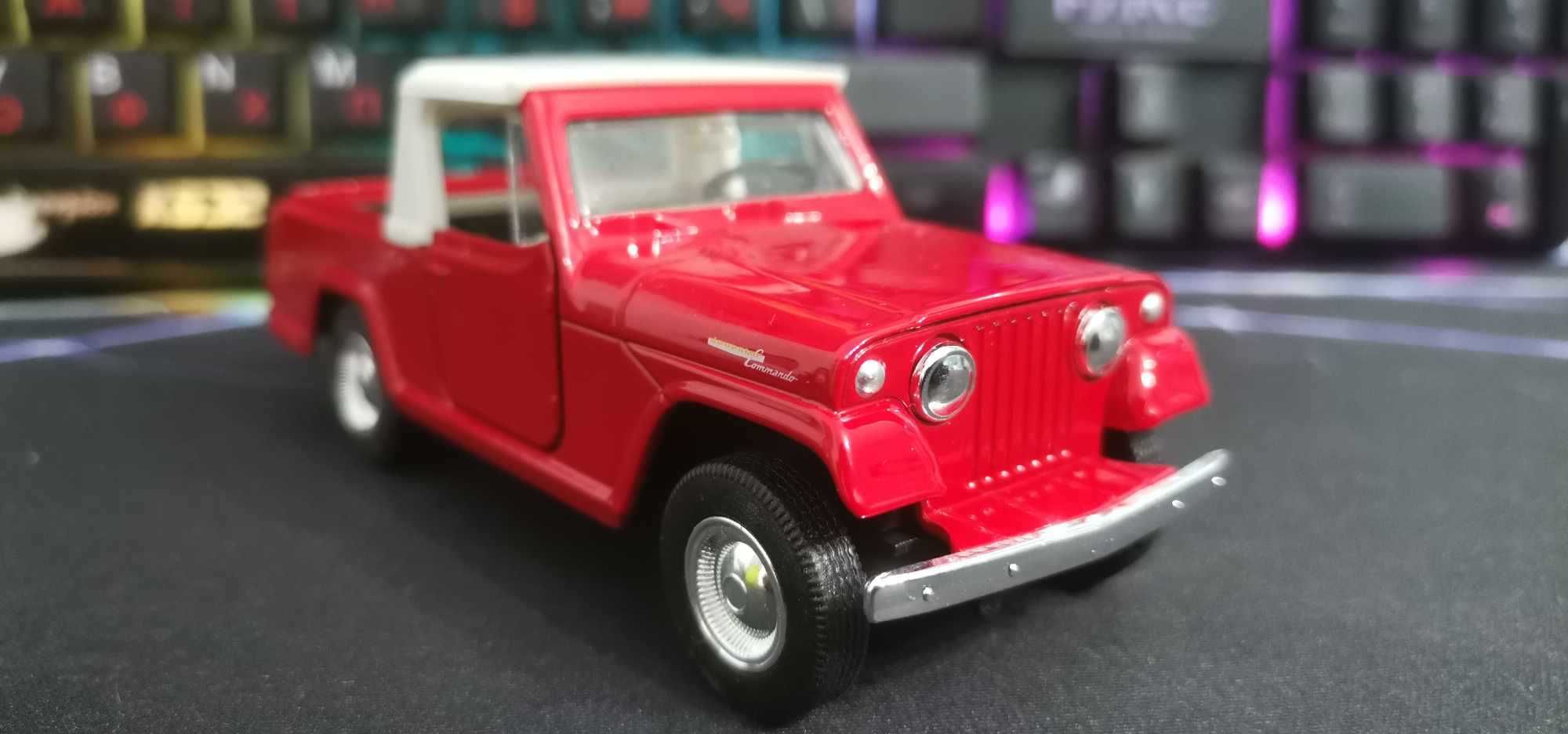 Джип Джипстър '67г в мащаб 1:34