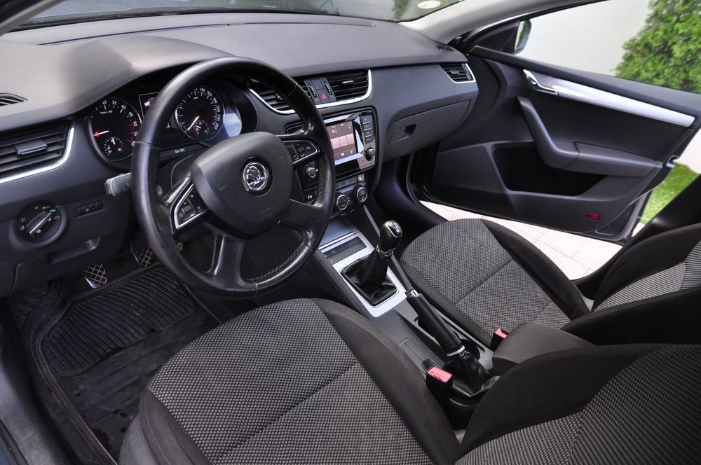 Vând Skoda Octavia 2015
