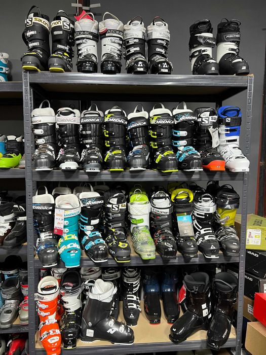 Schi schiuri ski snowboard boots buti clapari casti burton skiuri head