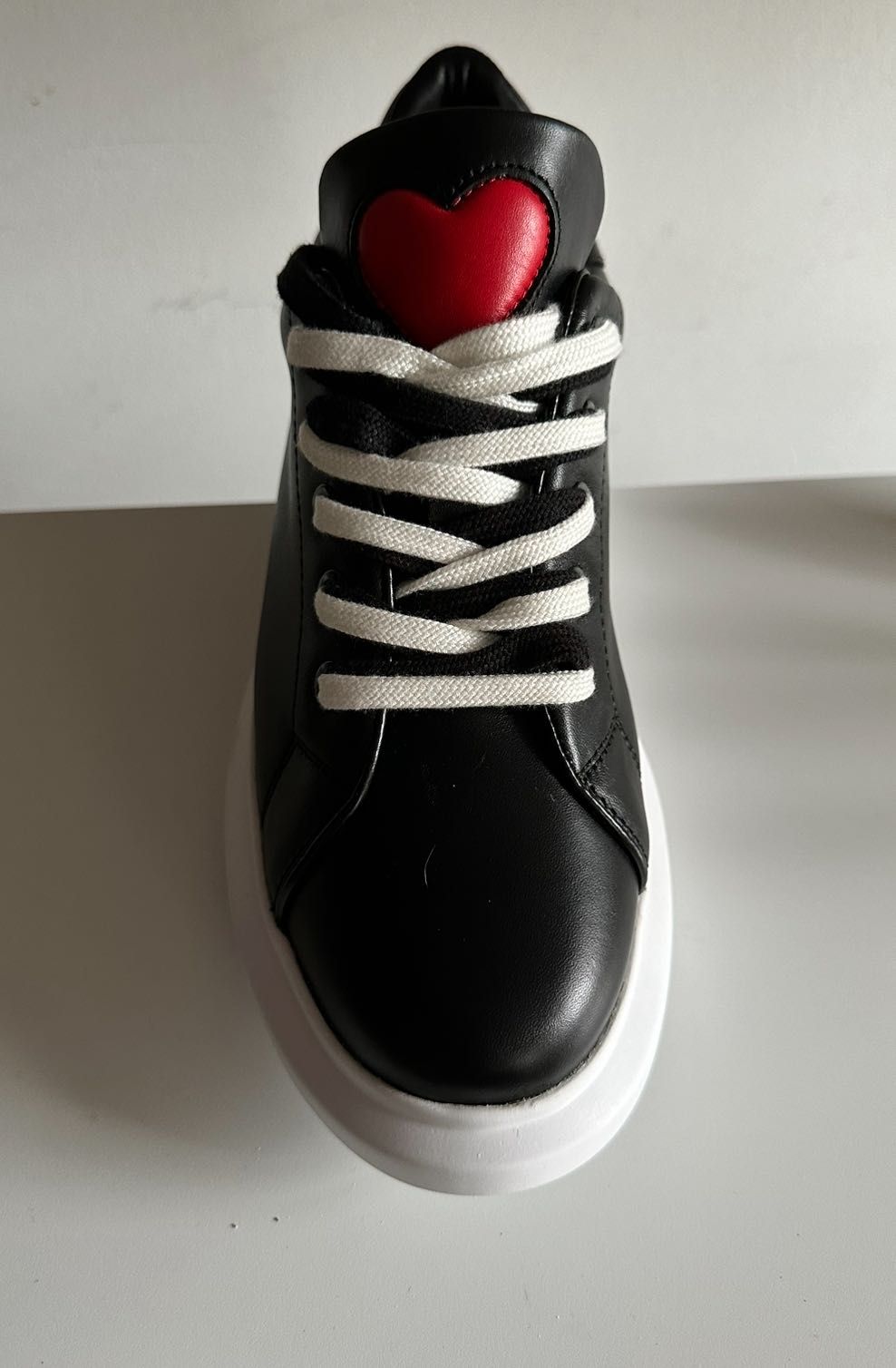 Vând Sneakers Love Moschino noi in cutie dama nr 36