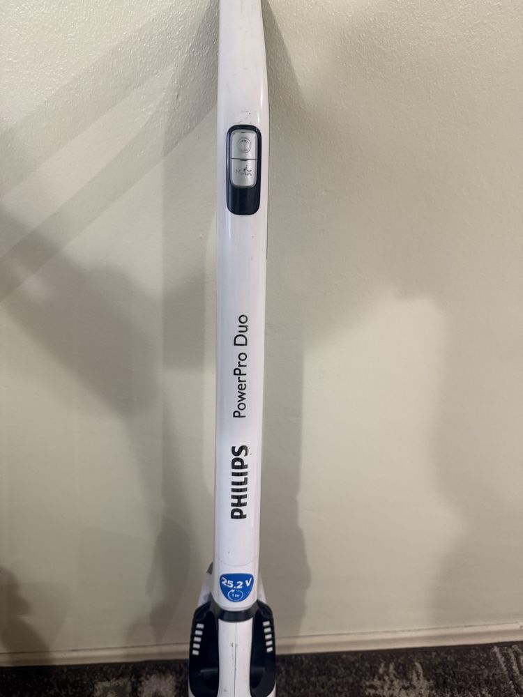 Вертикални прахосмукачка-Philips Power Pro Aqua 3in1-25,2v-2бр