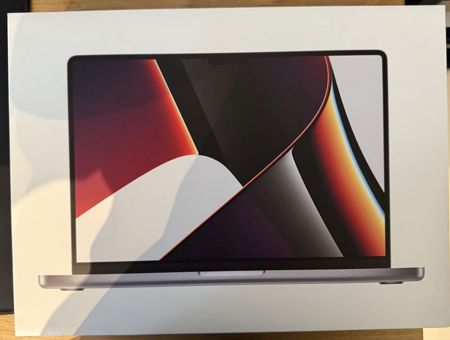 MacBook Pro (A2442) 2021 M1 Pro 16gb 1Tb Baterie 100%