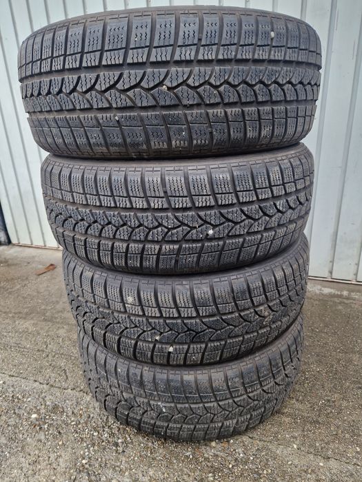 Cauciucuri 215 55 17