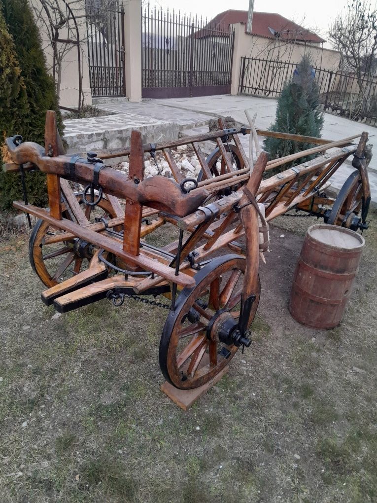 Vând car în stare foarte  bună.