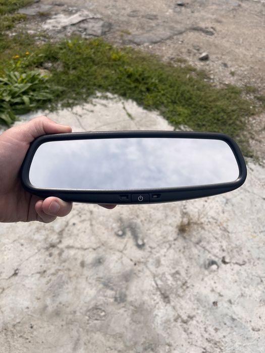 Продам зеркало тойота  оригинал