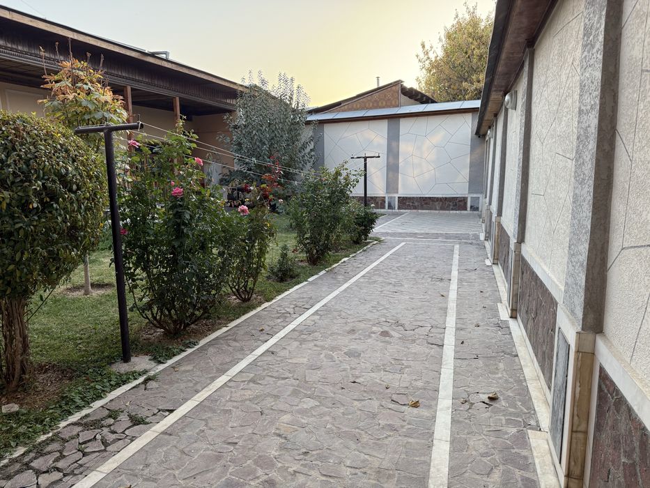 Eski shaxarda uy sotiladi