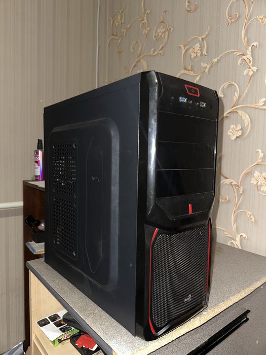 Офисный компьютер