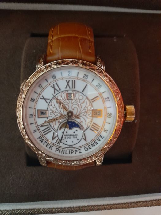 Soat sotiladi patek Philip
